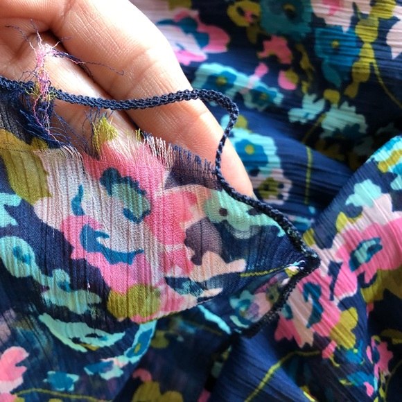 Floral ruffled tank top - Picture 2 of 3